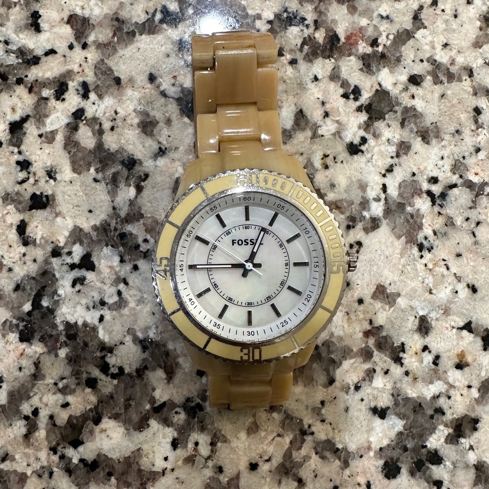 ⌚ Fossil Women’s Resin Watch | Beige / Ivory | Stainless Steel Case - Picture 2 of 6